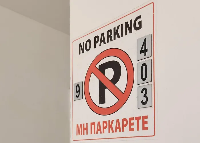 Elysia Park Apartman *